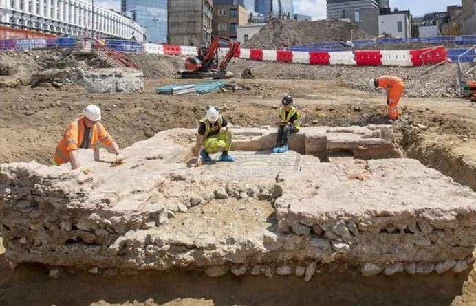 В центре Лондона был найден уникальный римский мавзолей. Фото раскопок