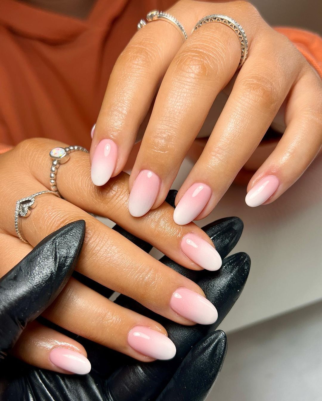 "Вічна" класика: що таке манікюр French Fade і чому його вибирають модниці у всьому світі. Фото