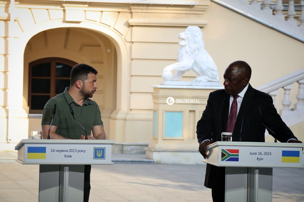 Зеленский и президент ЮАР обсудили "мирный план" для Украины: Рамафоса раскрыл детали инициативы