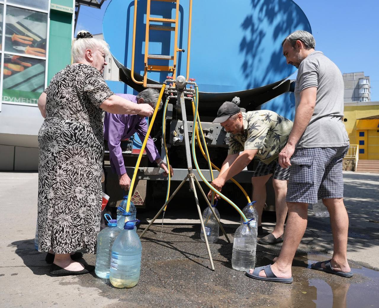 Зниклою безвісти залишається 31 особа: підсумки 12-го дня ліквідації наслідків підриву Каховської ГЕС