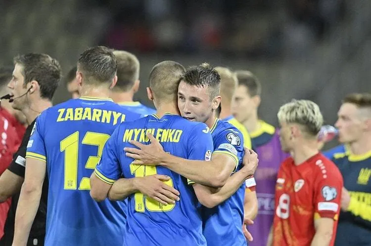 Судья наказал лидера сборной Украины сразу после матча с македонцами в отборе Евро-2024
