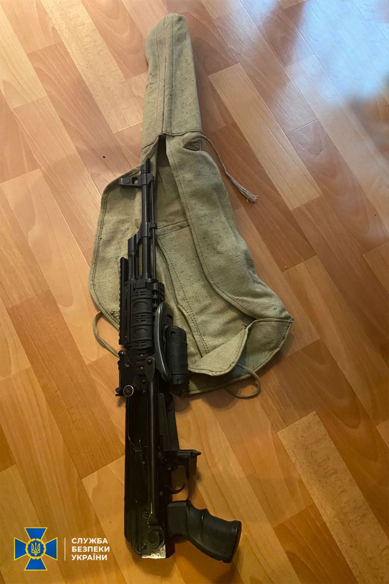 Дома у пособника РФ нашли оружие