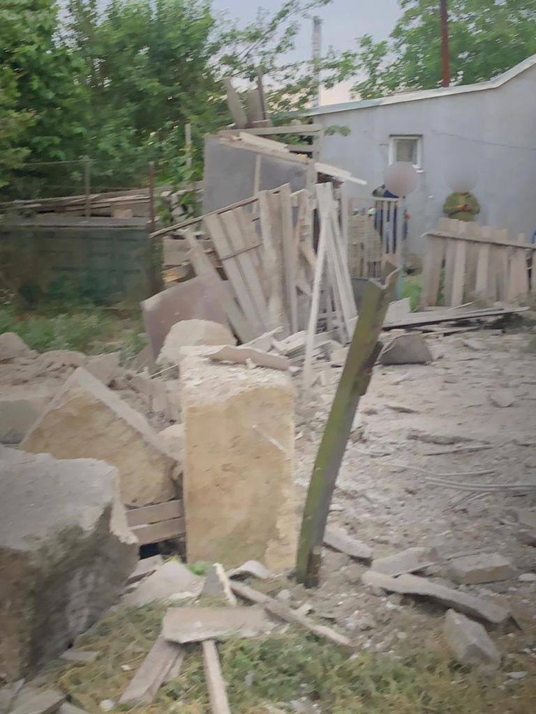 Окупанти обстріляли Херсонщину: пошкоджено житлові будинки, трьох цивільних поранено. Фото
