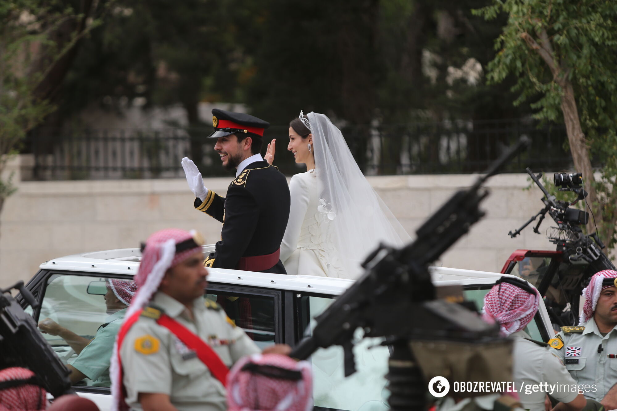 Наследный принц Иордании устроил громкую свадьбу, которую праздновала вся страна. Фото и видео с церемонии