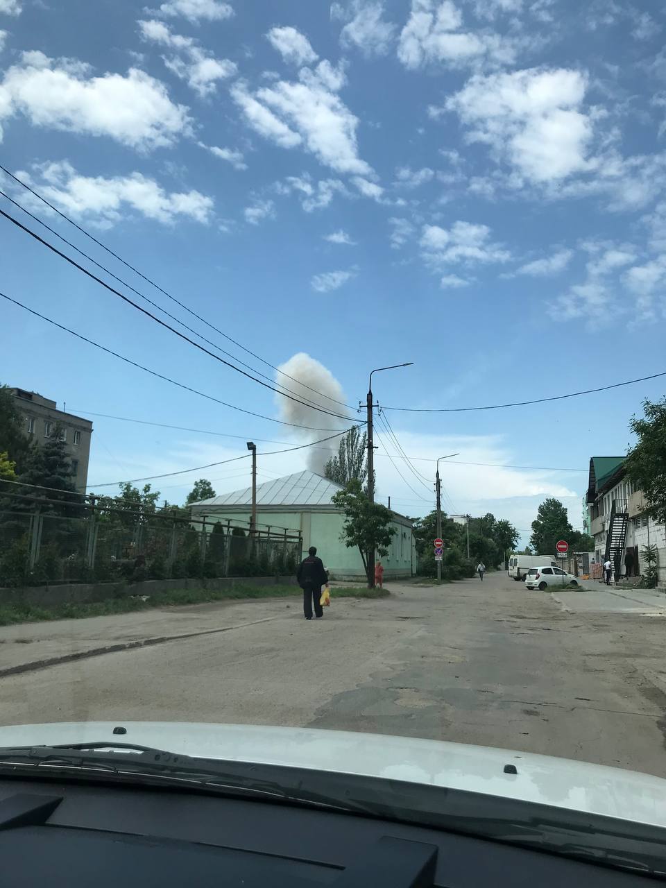 В оккупированном Бердянске "бавовна", поднялся дым: местные говорят о звуках взрывов в районе порта. Фото