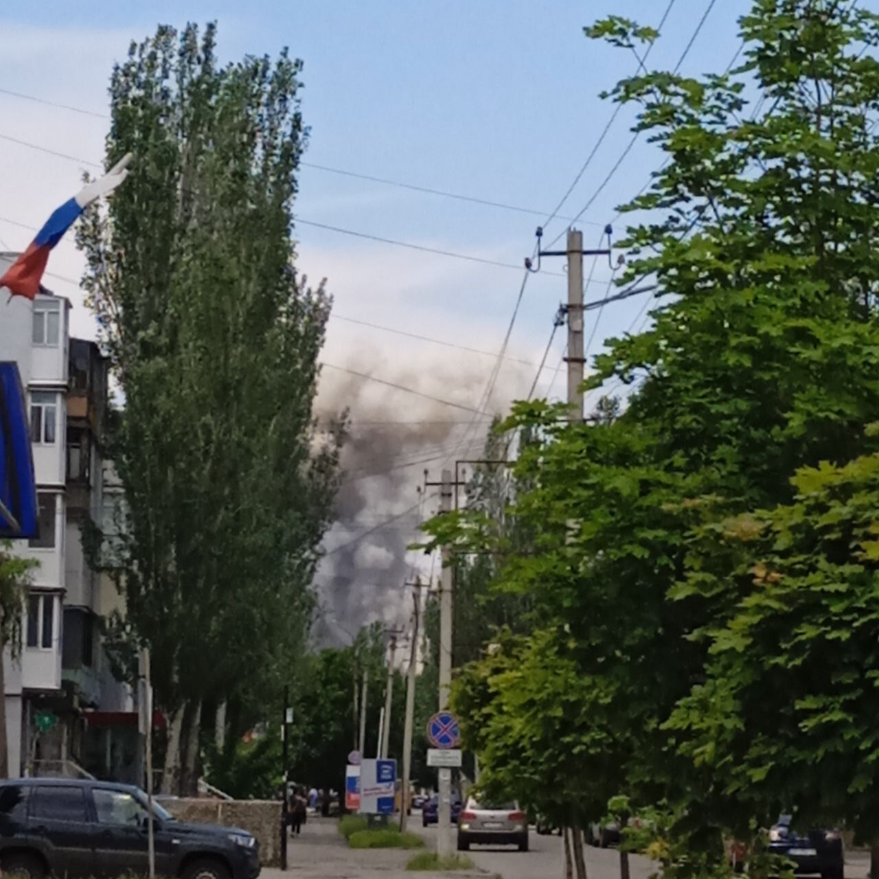 В окупованому Бердянську "бавовна", піднявся дим: місцеві кажуть про звуки вибухів у районі порту. Фото
