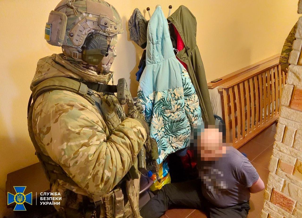 В Украине дали 15 лет тюрьмы предателю, передававшему РФ данные о ПВО