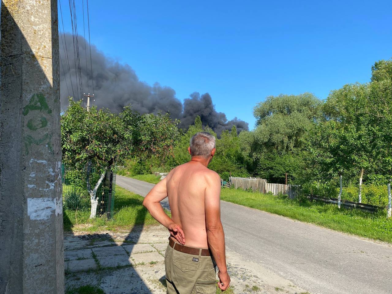 Шебекіно в РФ знову затягнуло димом: фото і відео свіжої "бавовни"