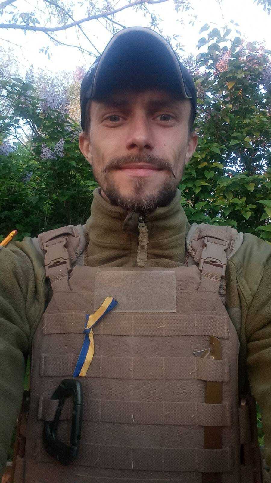 Пройшов окупацію і одразу вступив до лав ЗСУ: у боях на Донбасі загинув колишній працівник театру Херсона