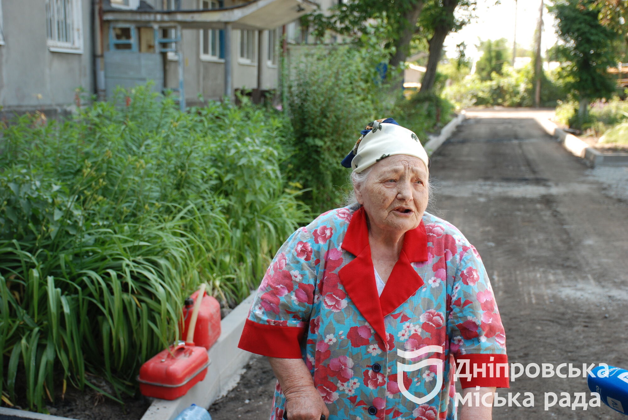 Масштабное обновление: в Днепре массово ремонтируют внутриквартальные дороги