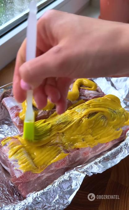 Как запечь сочные ребрышки в духовке: вкуснее шашлыка