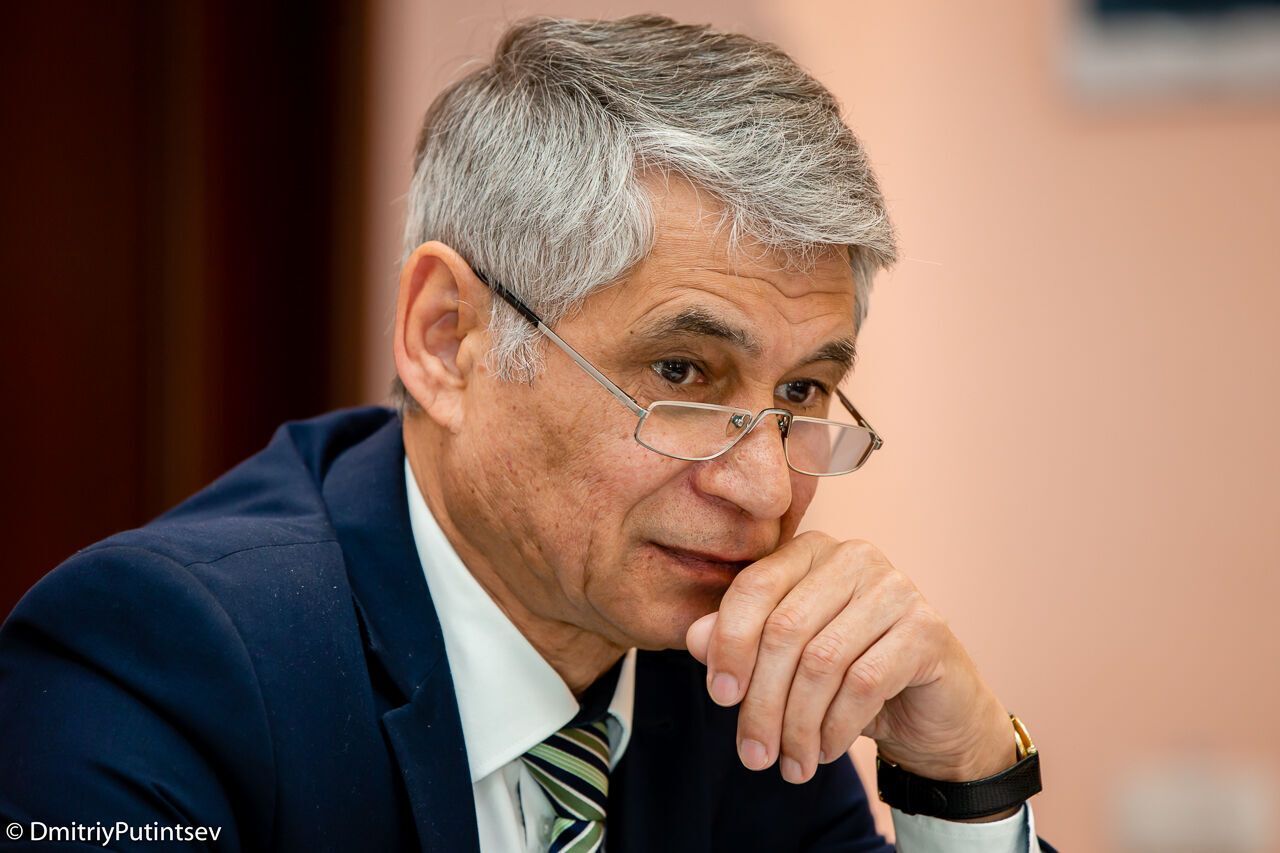 В Україні спортивну федерацію перетворюють на перевалочну базу з переправлення чоловіків за кордон – члени президії УФФК