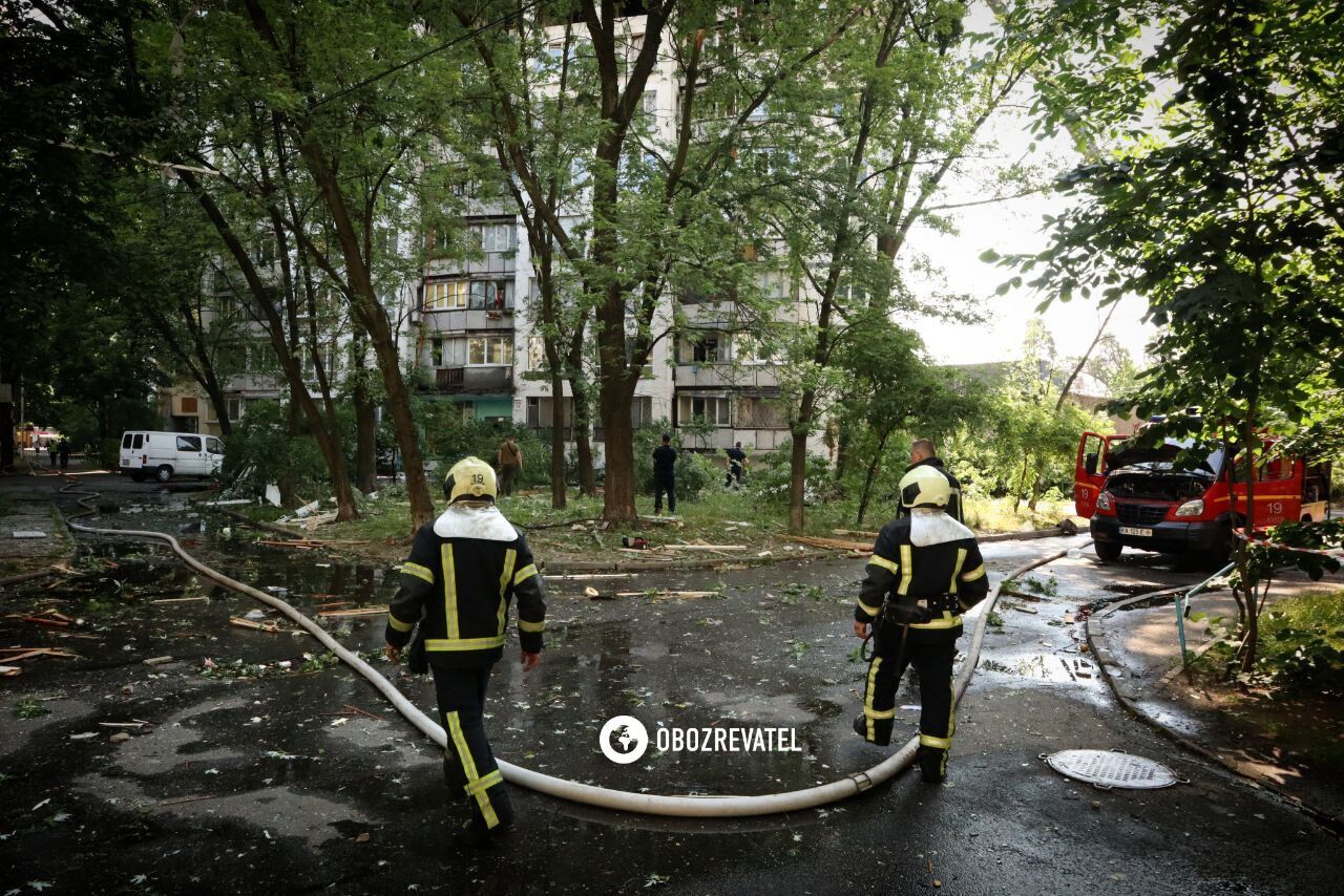 Взрыв газа в многоэтажке в Киеве: вещи из дома находили в нескольких сотнях метров. Фоторепортаж