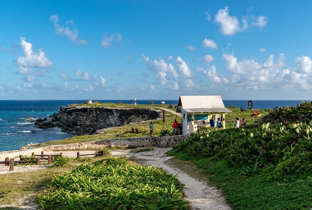 Хвар та Хуахін: найкращі острови для романтичної подорожі