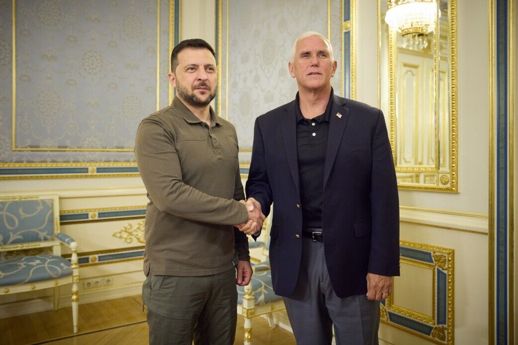 Україна має підтримку обох партій США: Зеленський зустрівся із сенатором-республіканцем Майком Пенсом. Фото і відео