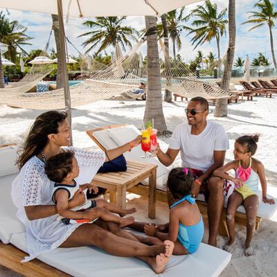 Топ-8 курортів усе включено в Терксі та Кайкосі. Знайди свій райський куточок на Багамському архіпелазі