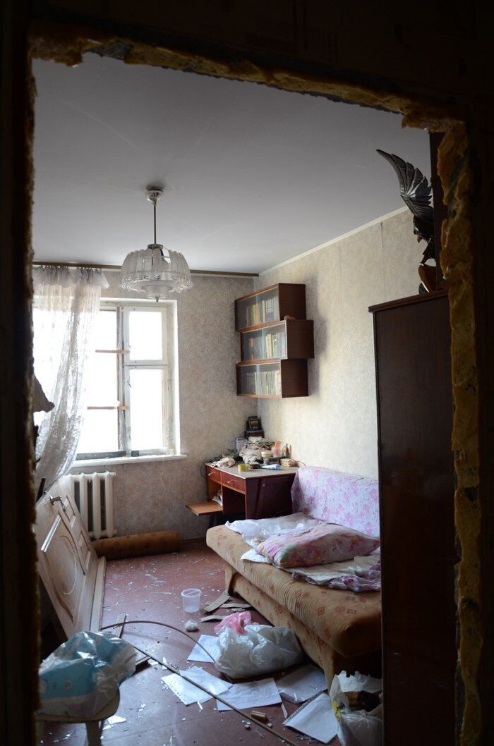 "Сусід закопував у дворі свого 4-річного синочка": мешканка Маріуполя, яка вирвалася з міста, розповіла про російські бомбардування 