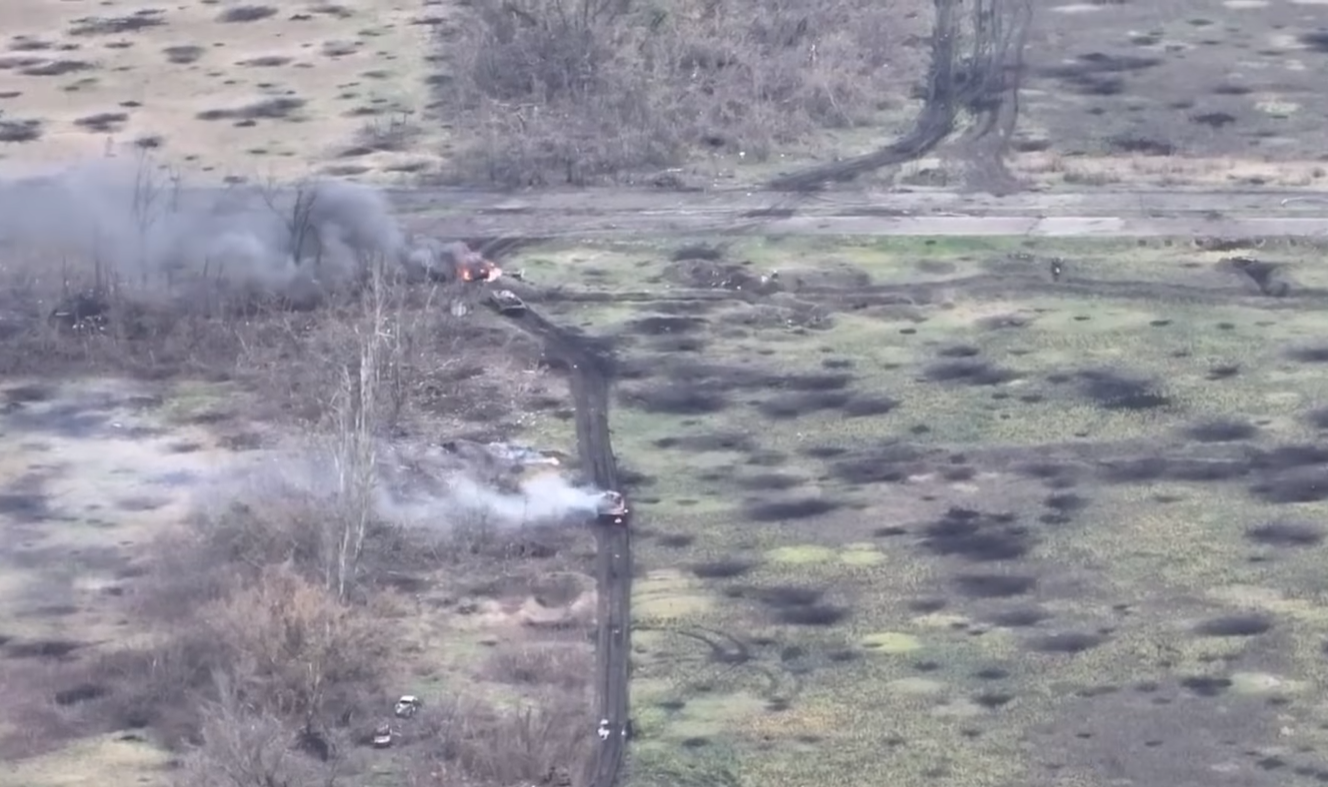 Артилеристи показали, як випалюють ворога з українських земель. Відео ударів
