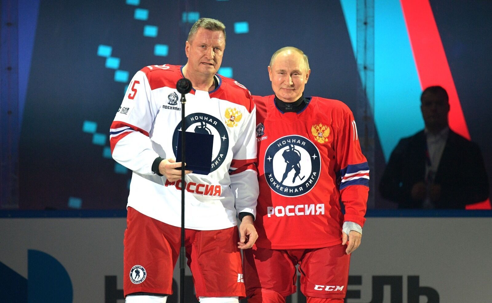 Российский функционер рассказал, как Путину поддаются на хоккее, назвав это "большой мотивацией"
