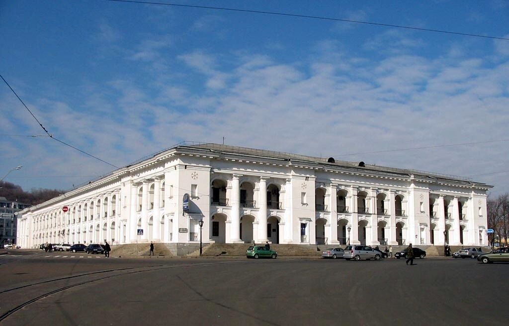 Замість Могилянки – дзвіниця та старий Гостинний двір: опубліковано унікальне фото Подолу в Києві 1916 року