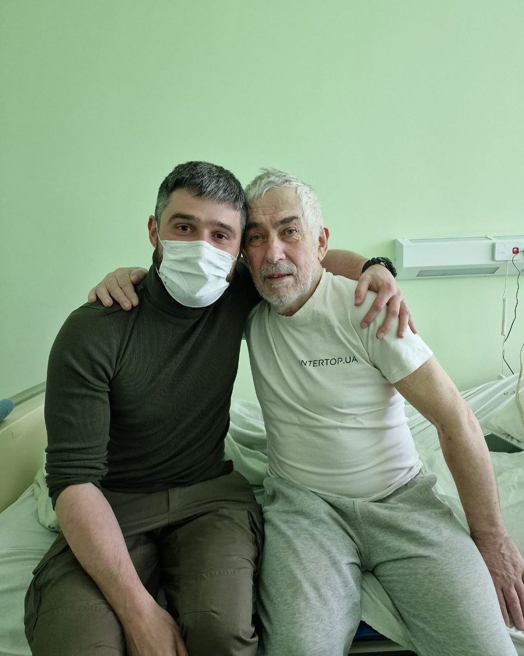 "Трудно жить и знать, что твой родной человек умирает": в семье Натальи Денисенко и Андрея Фединчика случилось горе