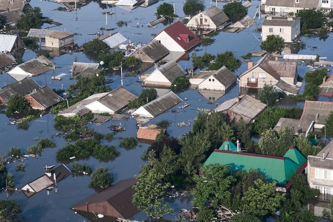 Як виглядає затоплений район Херсона після підриву Каховської ГЕС: фото і відео, зняті з висоти
