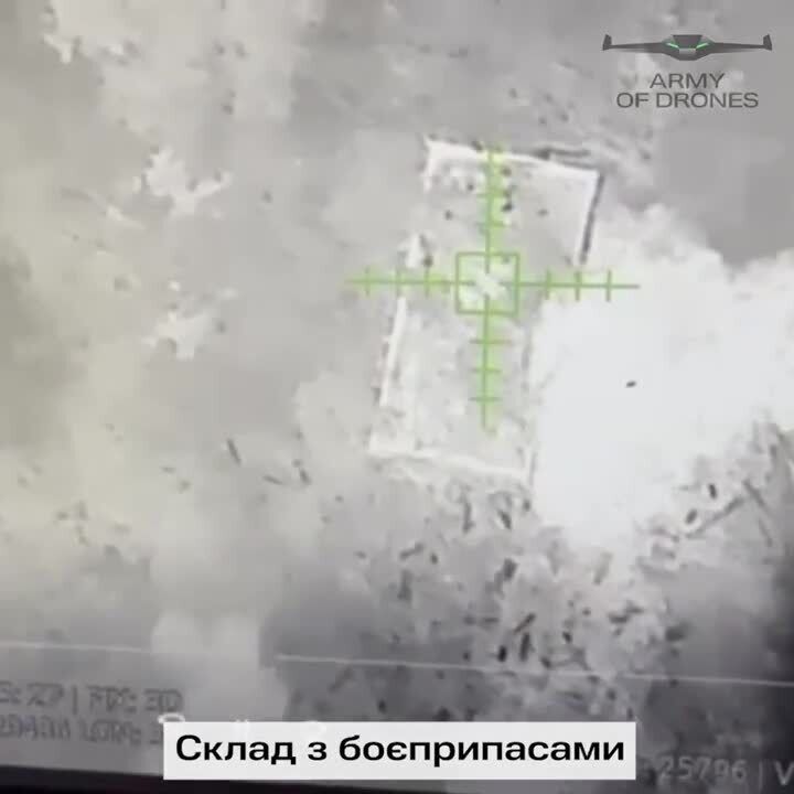 Украинские бойцы за один вылет дронов уничтожили три российских танка, две БМП и склад БК. Видео