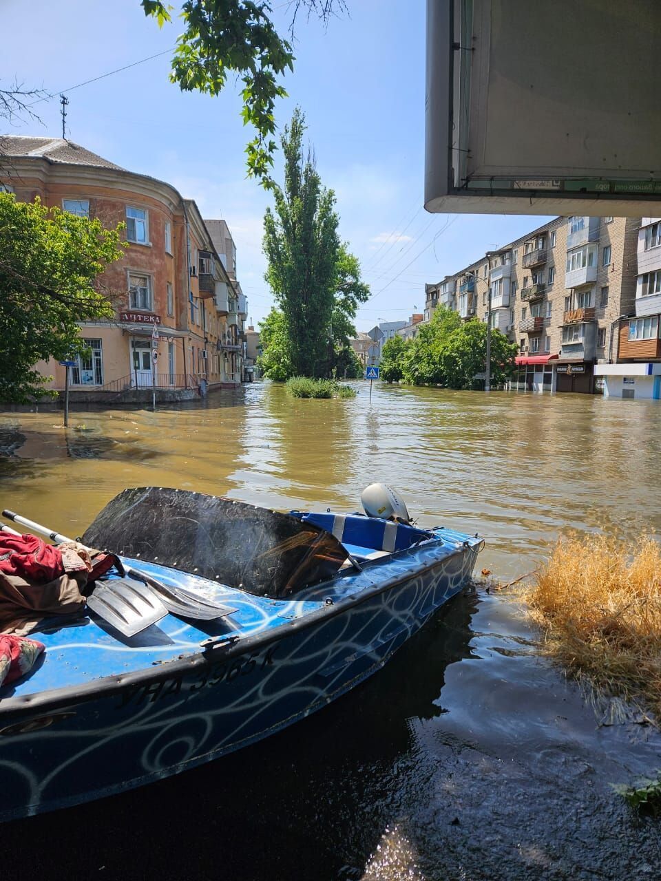 Олешки затоплені на 90%, у Голій Пристані рівень води сягає більше трьох метрів: люди опинилися в пастці (оновлюється)