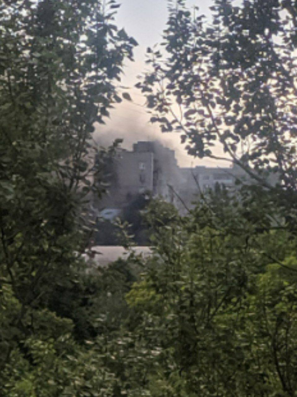 Дым в Бердянске.