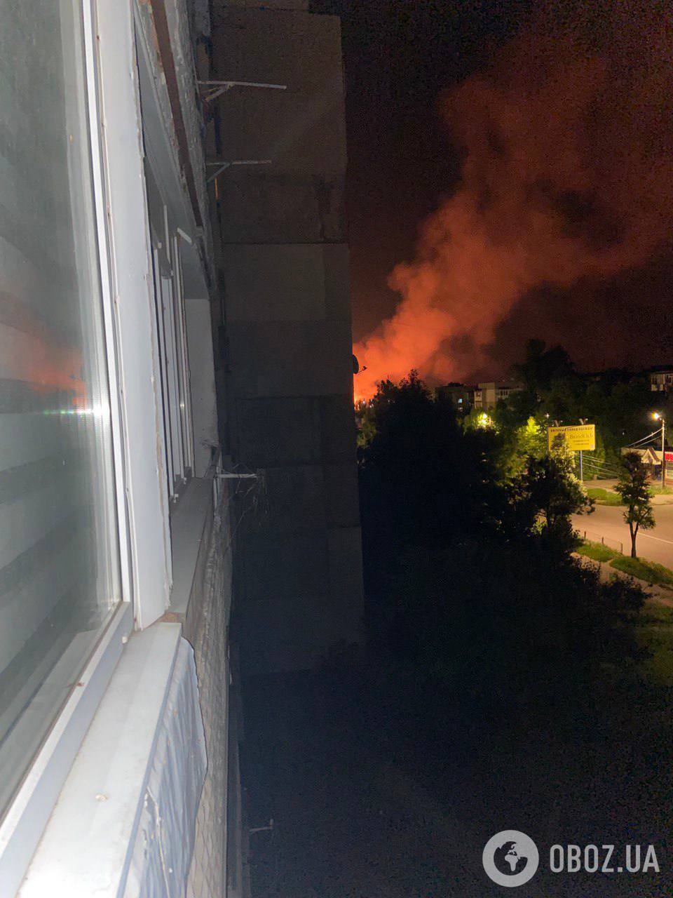 В окупованому Бердянську пролунали гучні вибухи, спалахнула пожежа: фото й відео "бавовни"