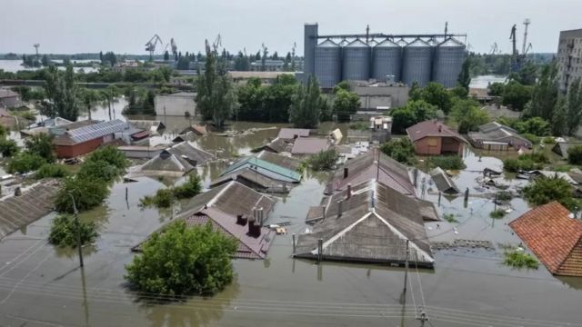 "Висновок один": дружина Усика звернулася до українців після катастрофи на Каховській ГЕС