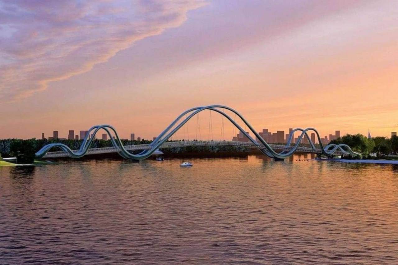 У Києві почали монтувати блоки для моста-хвилі на Оболоні. Фото