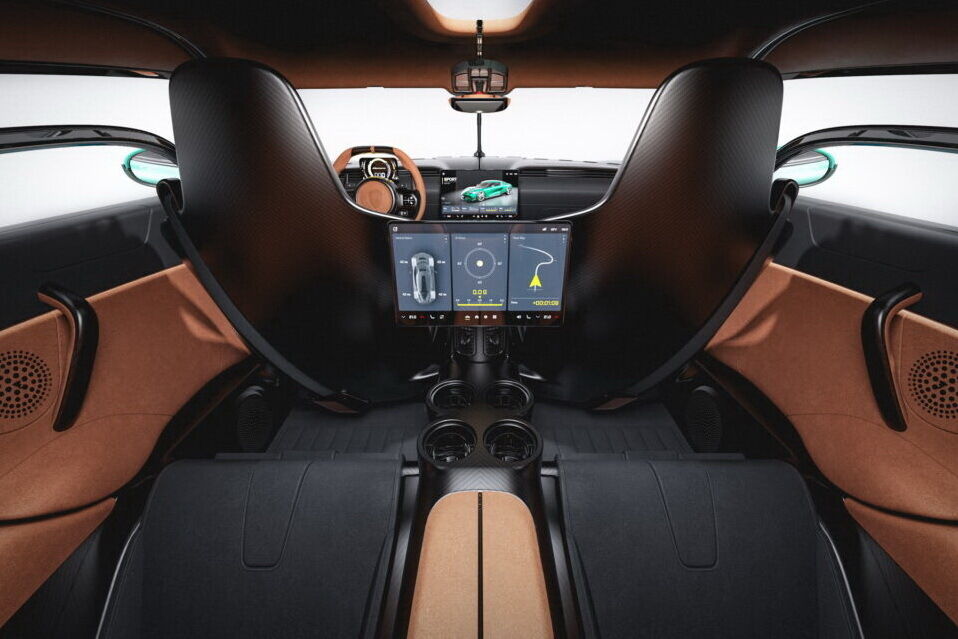 Koenigsegg представив серійну версію гіперкара Gemera