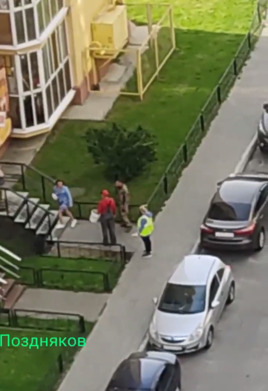 Росіянин повернувся з війни проти України й одразу побив дружину: сімейні розбірки потрапили на відео