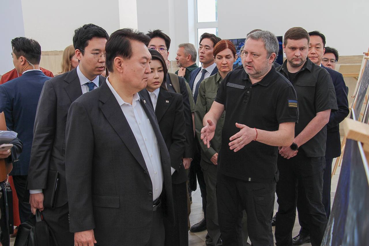 Президент Південної Кореї прибув до України і зустрівся із Зеленським: ключові теми переговорів. Фото і відео