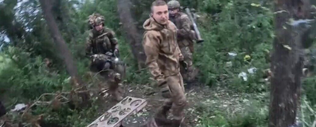 Уснул на посту: украинские воины взяли в плен оккупанта-халтурщика. Видео