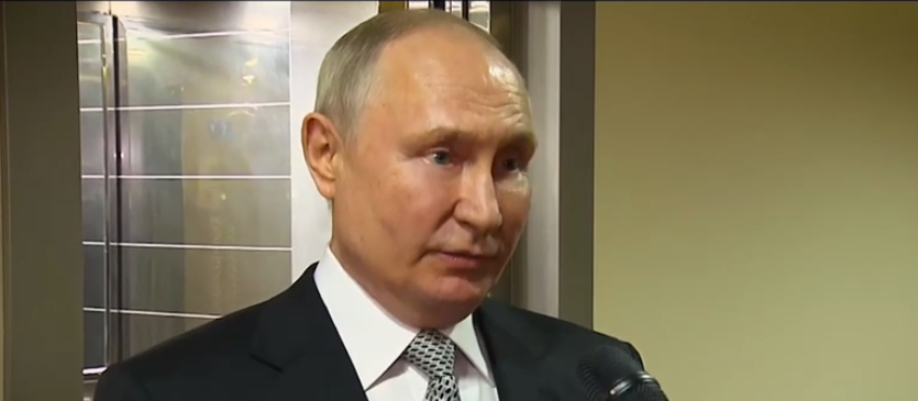 "Не від хорошого життя": Путін вперше прокоментував передачу Україні касетних боєприпасів