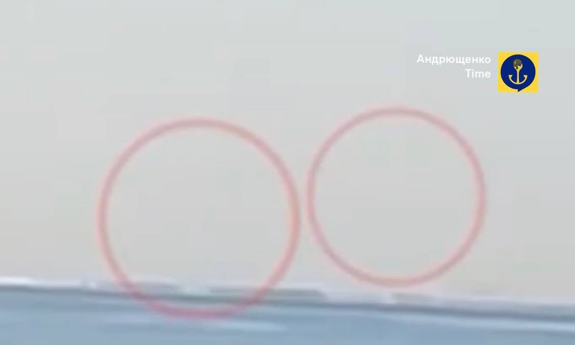 "Плита мосту з'їхала вниз": очевидці розповіли про момент і наслідки вибуху на Кримському мосту. Фото і відео
