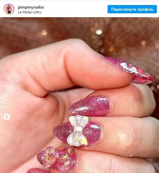"Молодит" руки и придает образу особый шарм: три лучших идеи маникюра на короткие ногти. Фото