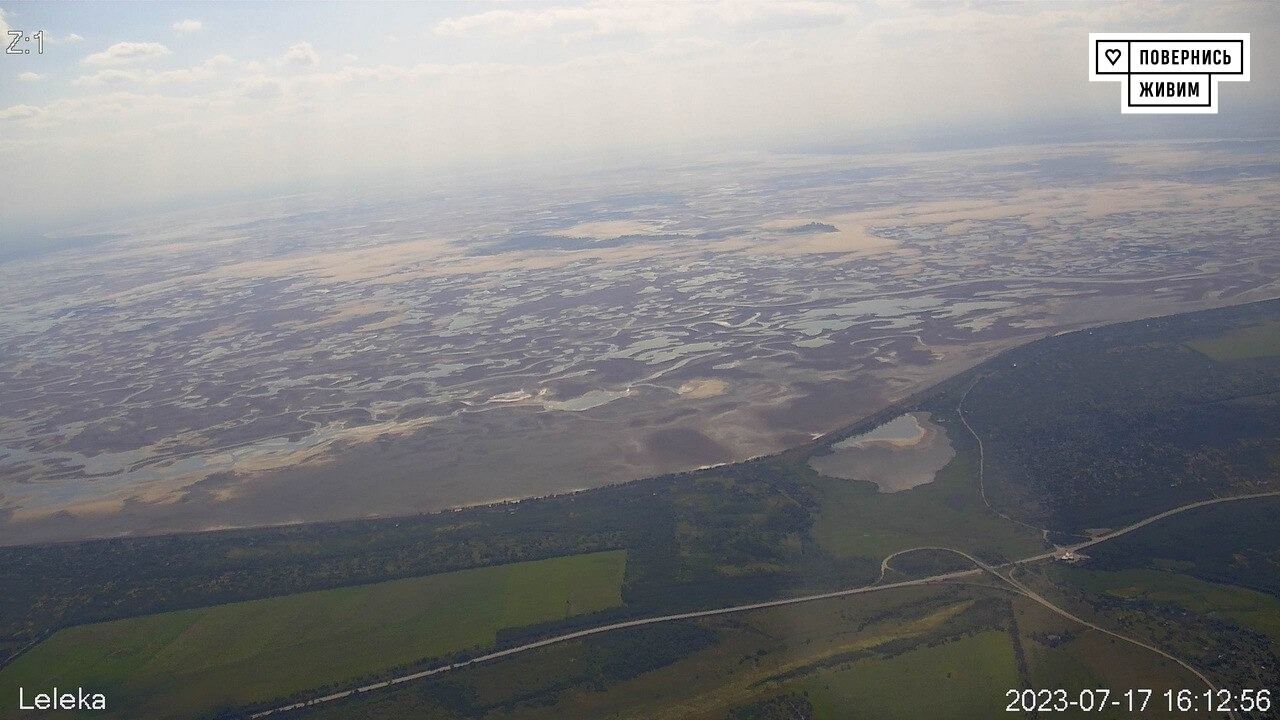 Місцевість перетворилася на пустку: який вигляд має Каховське водосховище після теракту окупантів. Фото з висоти 