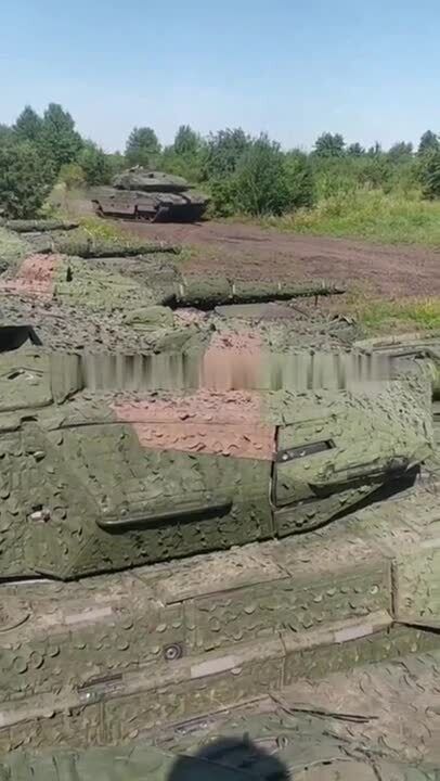 В Україні на передовій помітили шведські танки Stridsvagn 122, які є аналогом Leopard 2: чим вони особливі. Відео