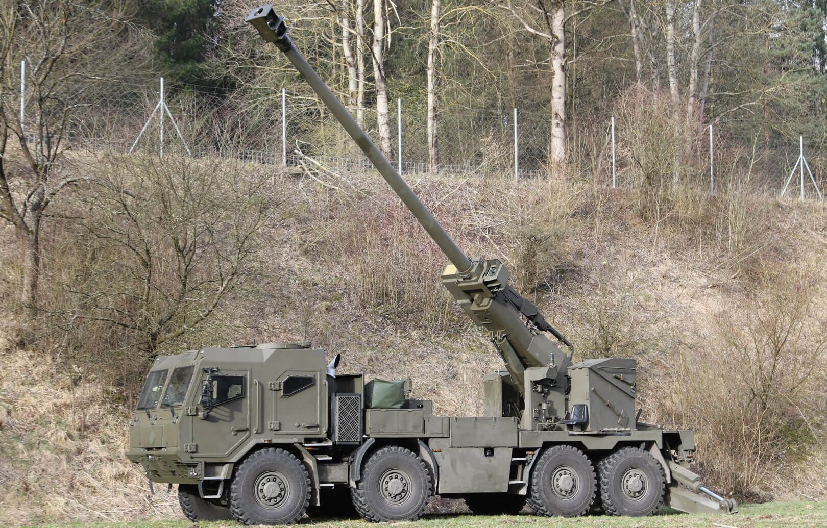 Україна разом зі Словаччиною створять 155-мм САУ на базі самохідної гаубиці Eva