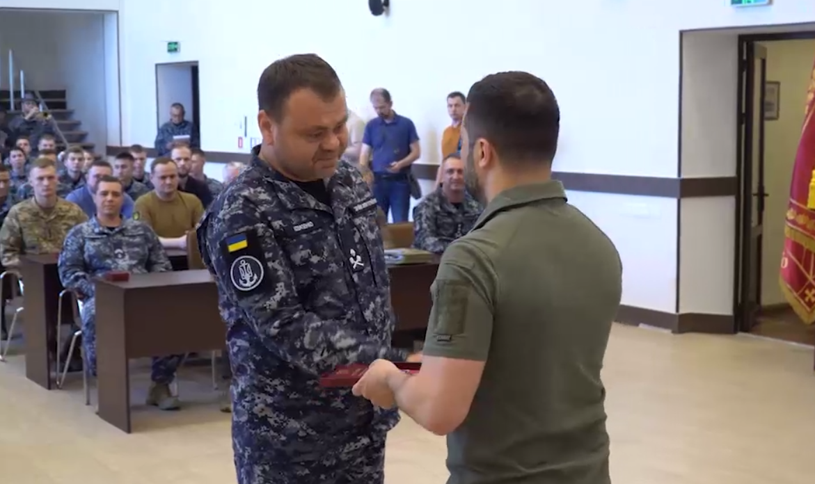 Зеленський: в Росії думали, що Чорне море їхнє, але ВМС втопили їхні надії. Відео