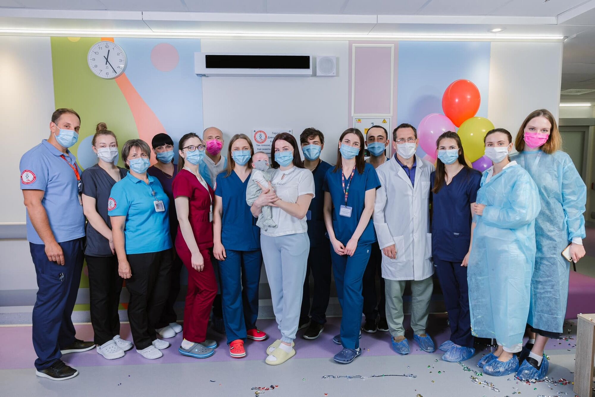 В Украине впервые провели трансплантацию костного мозга 2-месячному ребенку. Фото