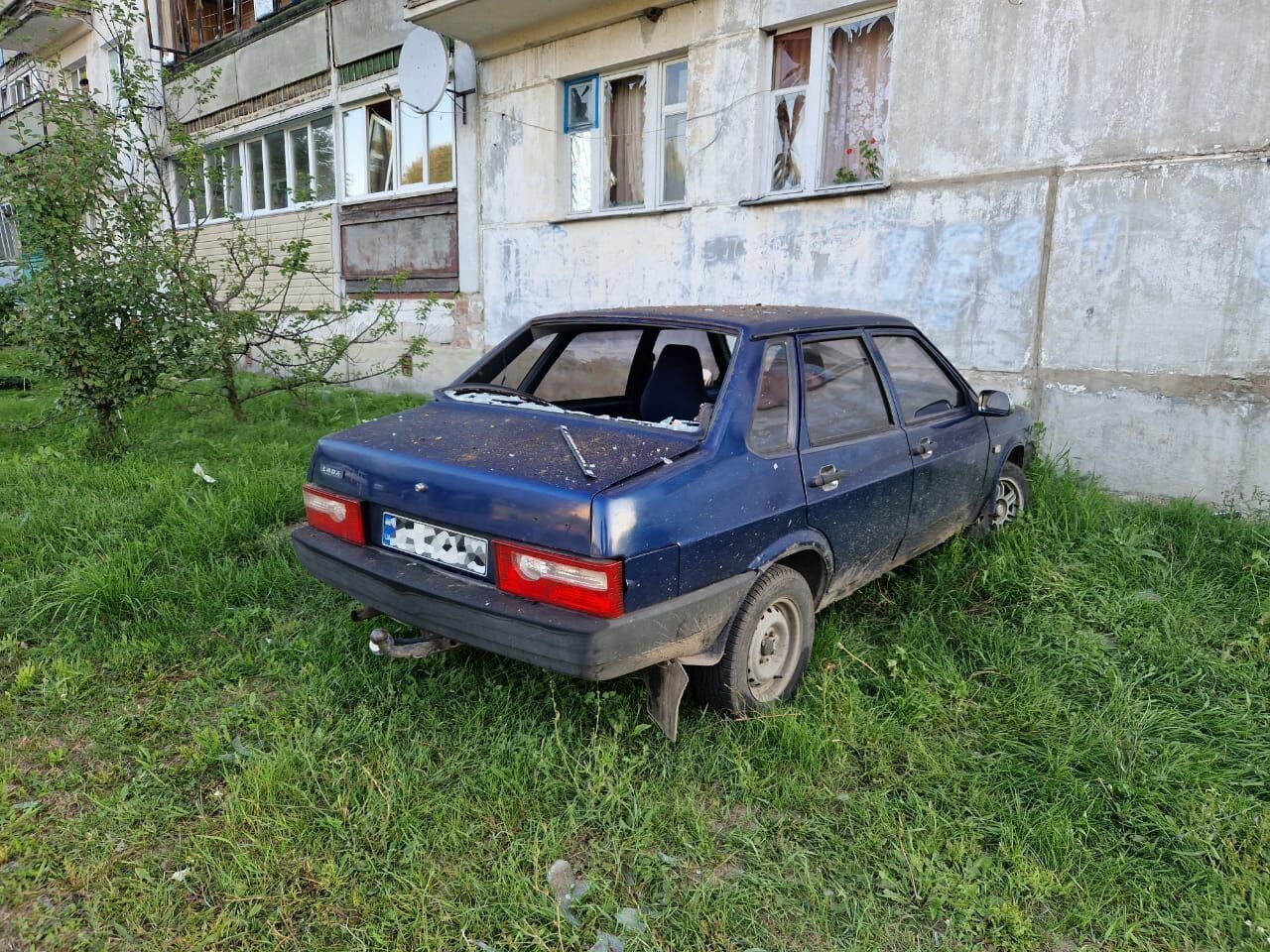 Есть попадания в жилые дома: оккупанты атаковали "Шахедами" Семеновку на Черниговщине. Фото