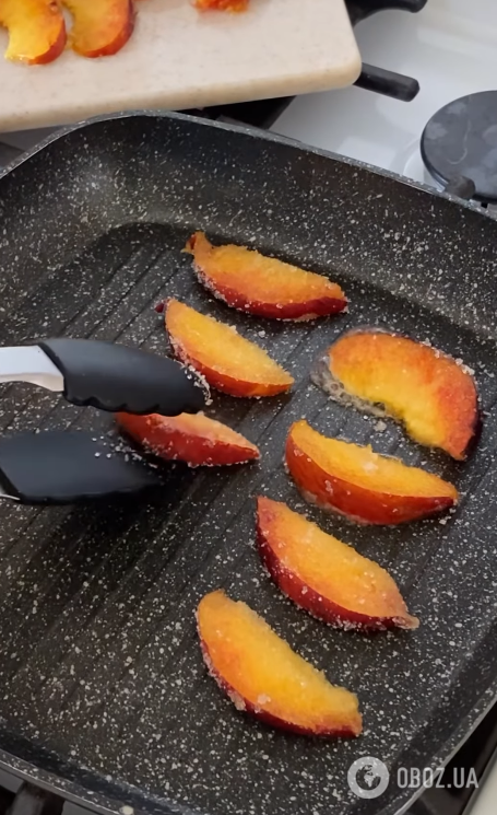 Какой вкусный салат приготовить с персиками: вариант легкой летней закуски