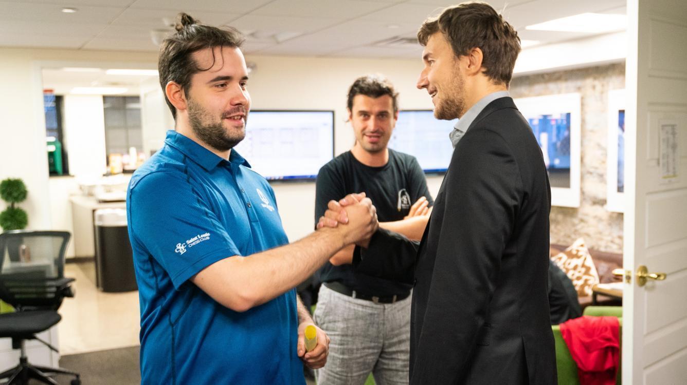 Непомнящий и Карякин