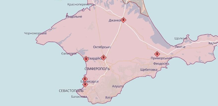 В оккупированном Крыму разгорелся масштабный пожар. Фото и видео