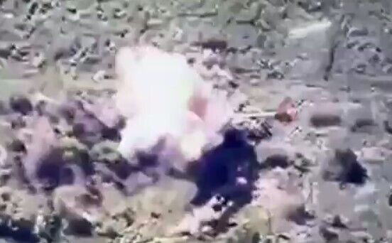 Украинские военные показали уничтожение вражеской САУ 2С7 "Пион" на Запорожье. Видео