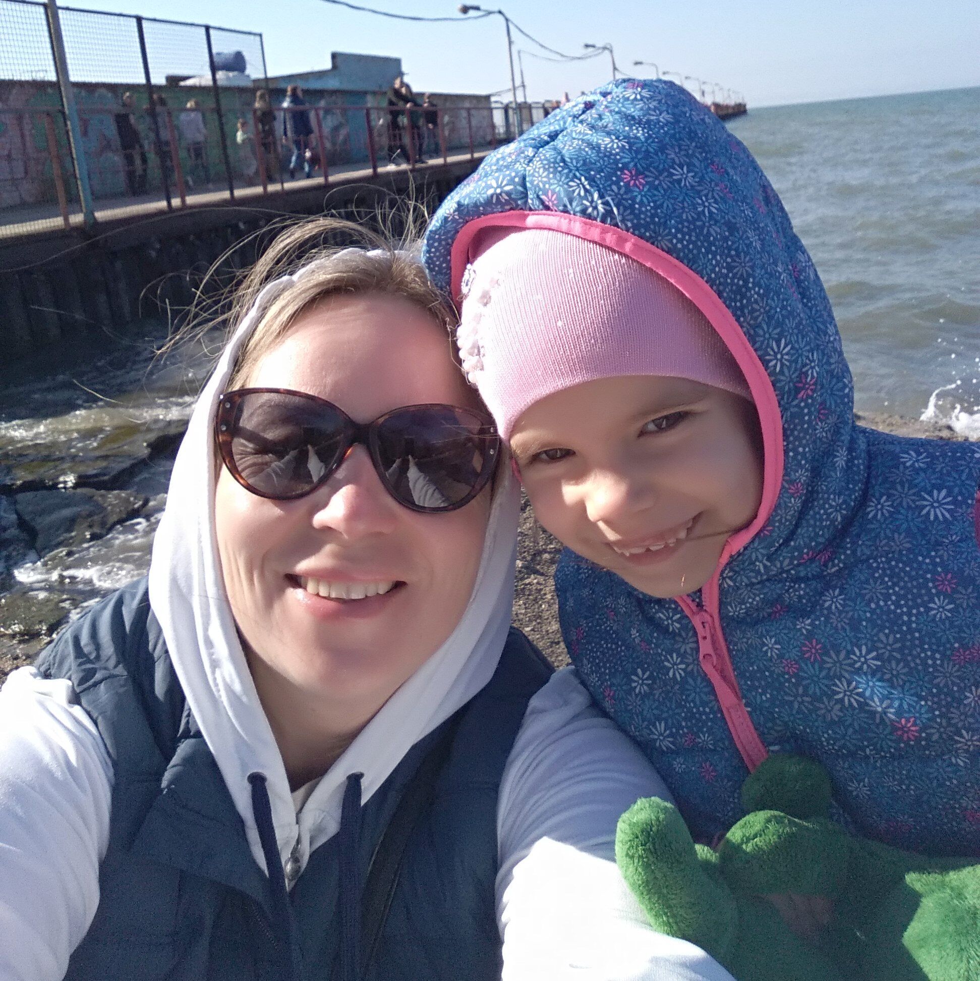 "Закривала Марійці очі, бо скрізь лежали трупи": мама чемпіона Європи вирвалася з Маріуполя під прицілом снайперів